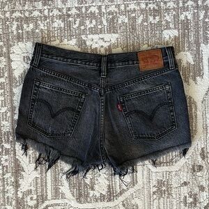 ❗️💲CLOSEOUT SALE: $5 💲❗️- Black Distressed 501 Levi’s Shorts